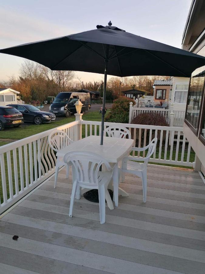 Cornwall Cornwall-Chapmanswell Caravan Holiday Park A30 B&B Bed And Breakfast #41 ローンソン エクステリア 写真